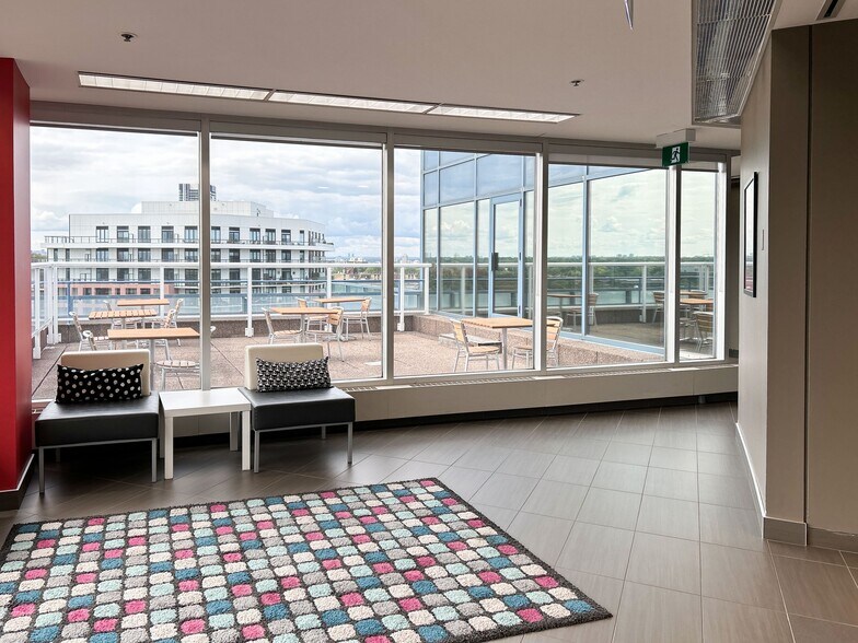 895 Don Mills Rd, Toronto, ON à louer - Photo intérieure - Image 3 de 14