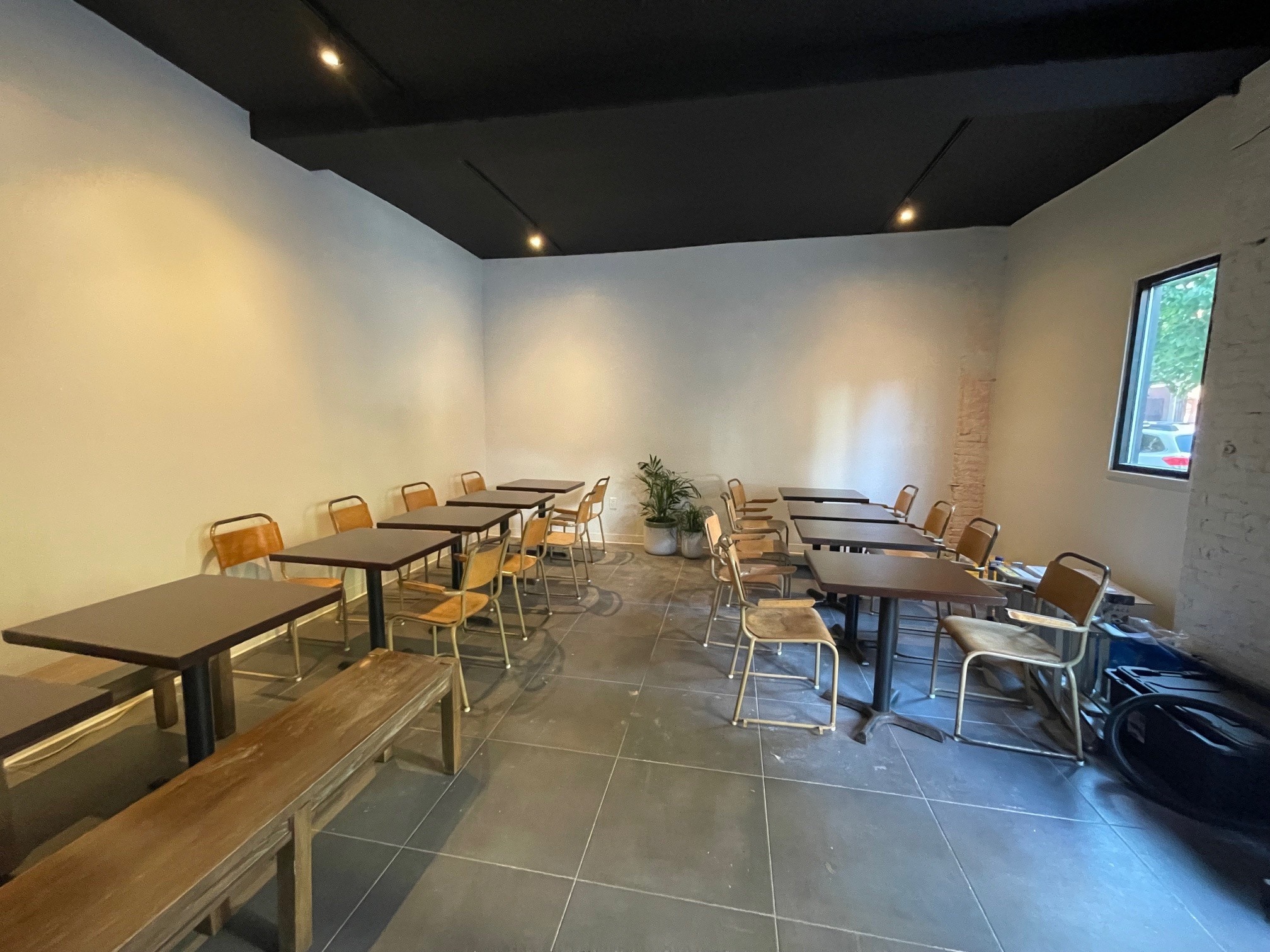 172 S 2nd St, Brooklyn, NY for lease Interior Photo- Image 1 of 5