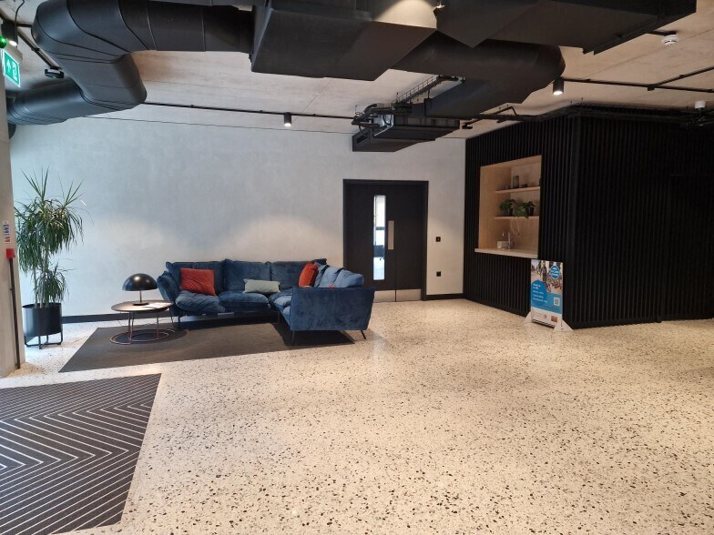 Temple Way, Bristol à louer - Photo du bâtiment - Image 3 de 3