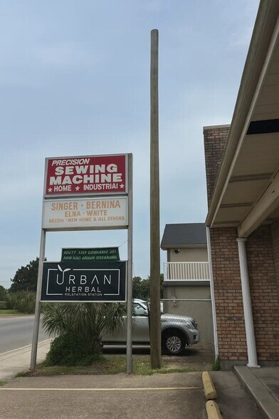 1320 Veterans Memorial Blvd, Metairie, LA à vendre - Photo du bâtiment - Image 2 de 8