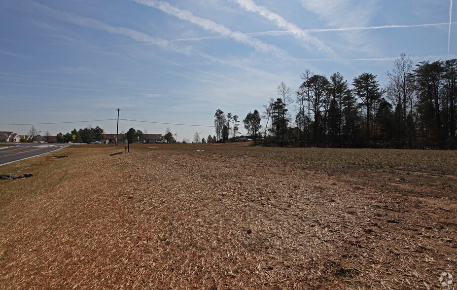01 Dorman Rd, Pineville, NC for sale - Building Photo - Image 2 of 3