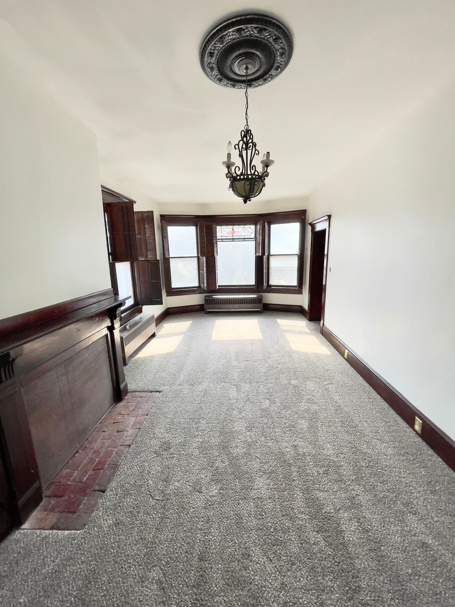 117 S Main St, Moorefield, WV for sale Primary Photo- Image 1 of 4