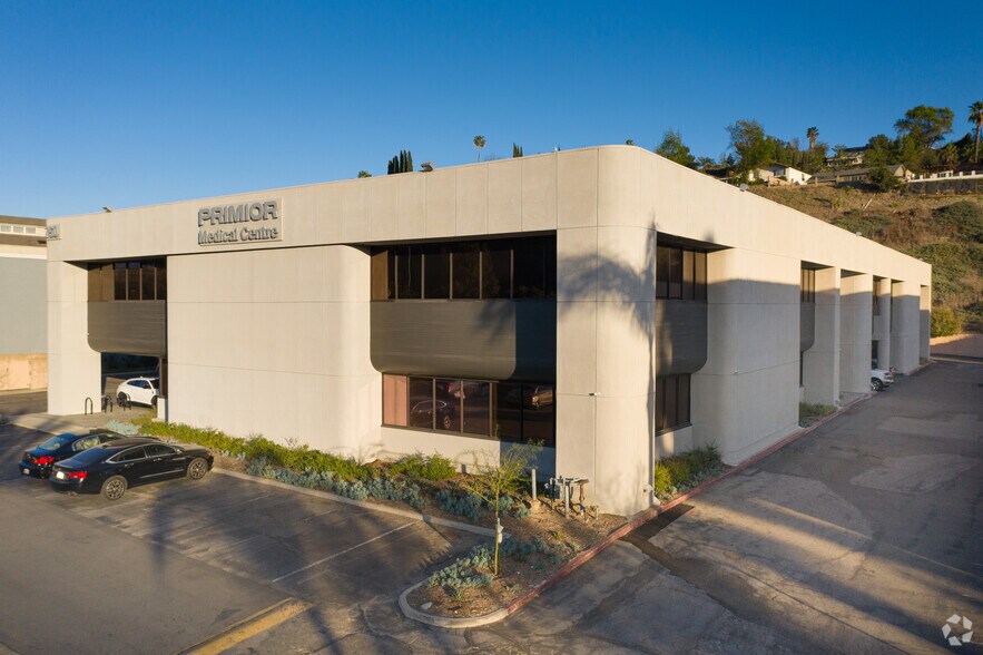 750 N Diamond Bar Blvd, Diamond Bar, CA à louer - Photo du bâtiment - Image 2 de 38