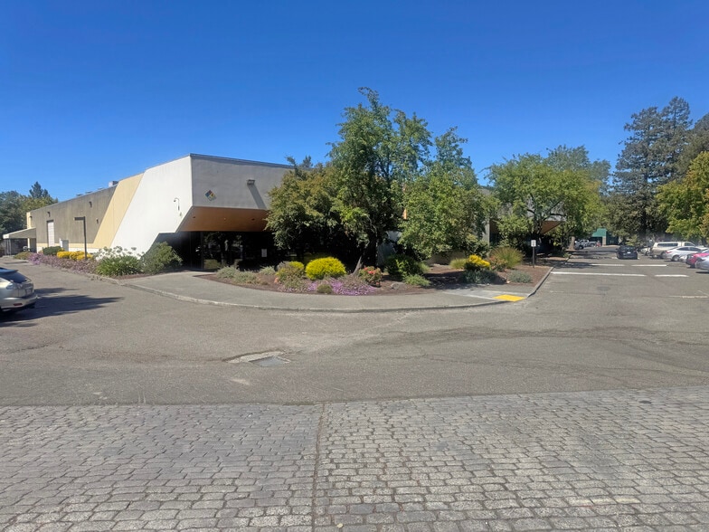 500 Tesconi Cir, Santa Rosa, CA for sale - Building Photo - Image 2 of 5