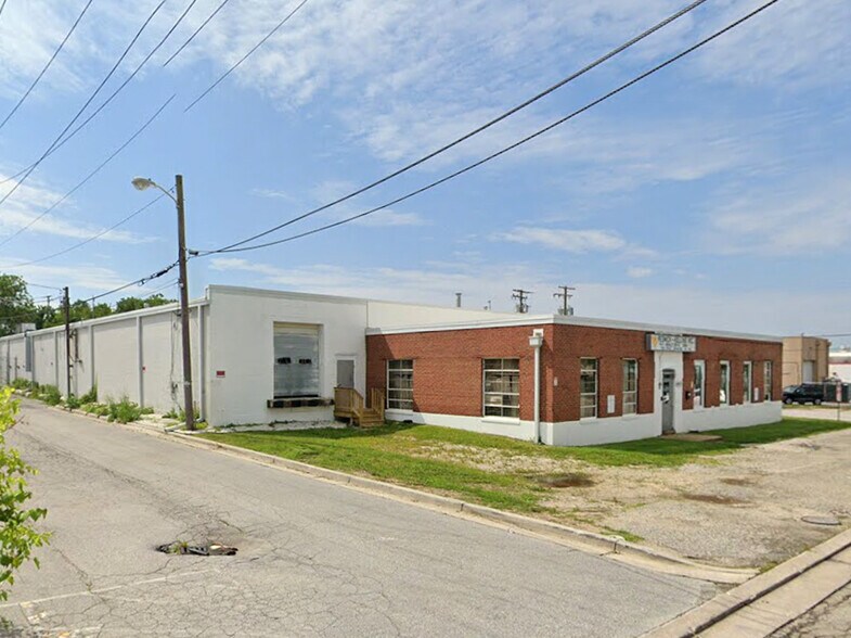 4111 Menlo Dr, Baltimore, MD à louer - Photo du bâtiment - Image 3 de 3