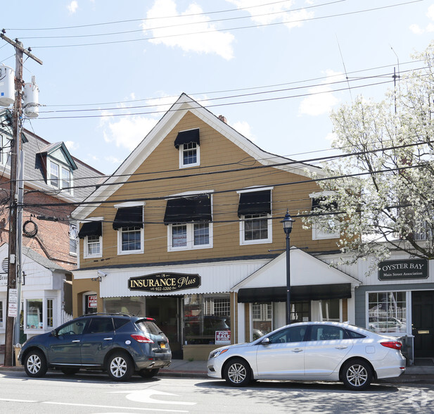 15-17 W Main St, Oyster Bay, NY à vendre - Photo principale - Image 1 de 1