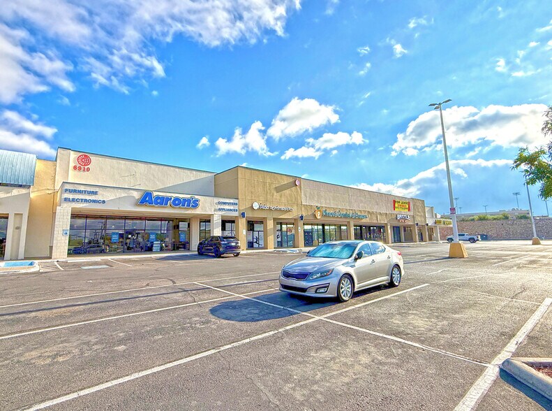 6910-6950 N Mesa St, El Paso, TX for lease - Building Photo - Image 1 of 1