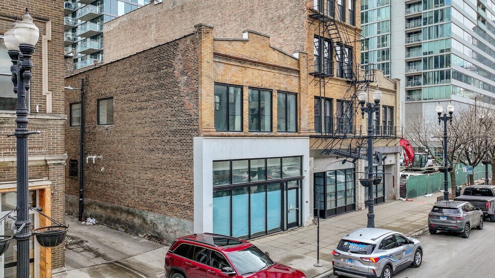 619 W Randolph St, Chicago, IL à vendre - Photo du bâtiment - Image 2 de 43