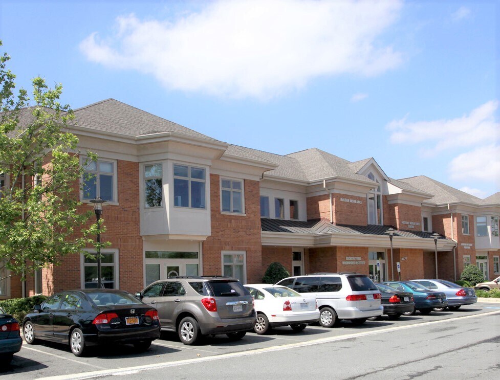 46175 Westlake Dr, Sterling, VA à louer Photo principale- Image 1 de 43