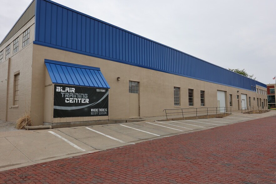 138 N 16th St, Blair, NE à vendre - Photo du bâtiment - Image 2 de 14