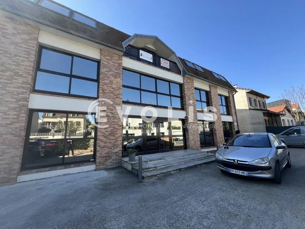 Office in Fontenay-sous-Bois for lease Building Photo- Image 1 of 10
