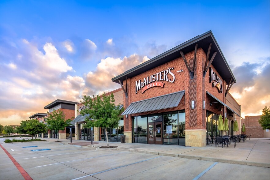 13517 University Blvd, Sugar Land, TX for lease - Building Photo - Image 2 of 7