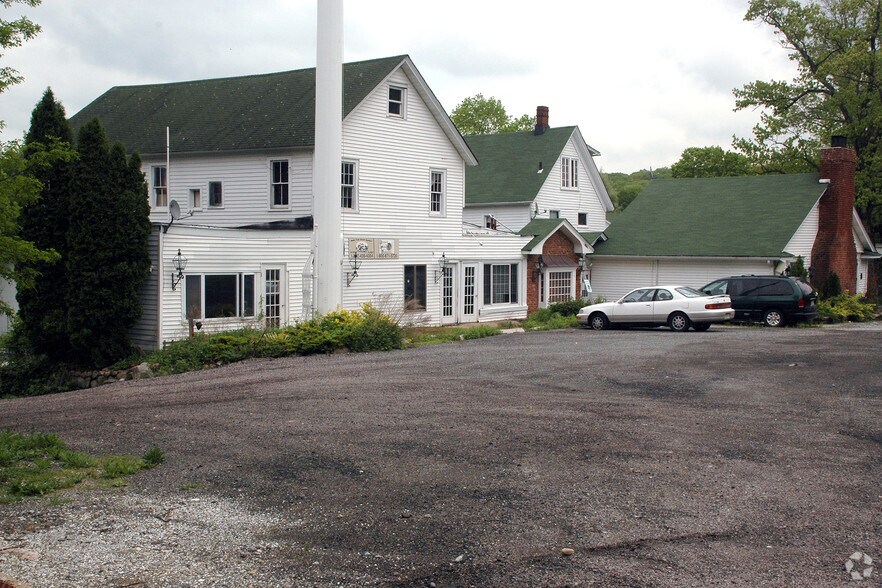 2700 State Rt 23, Stockholm, NJ à vendre - Photo du bâtiment - Image 2 de 6