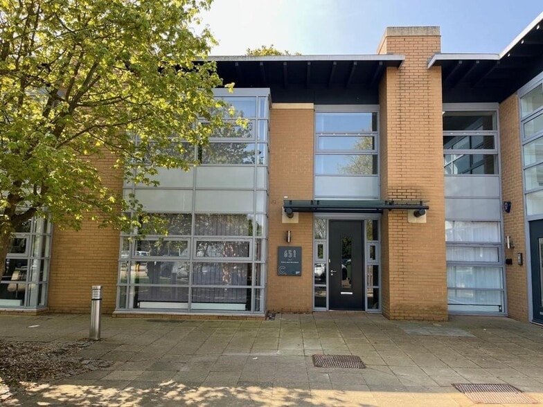 650-662 The Crescent, Colchester à louer - Photo du bâtiment - Image 1 de 13