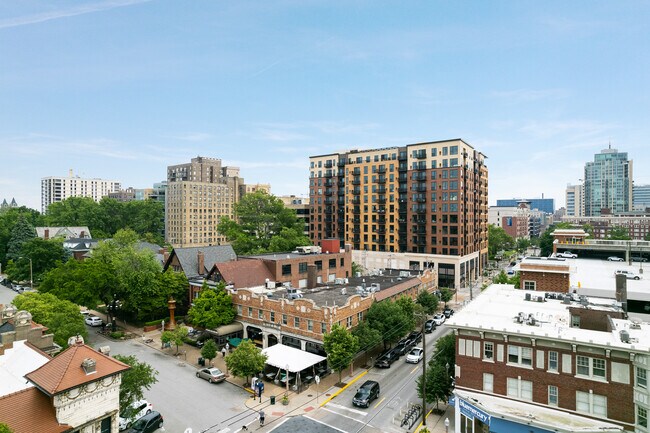 More details for 226-240 N Euclid Ave, Saint Louis, MO - Office for Lease