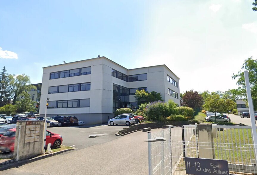 11 Rue Des Aulnes, Champagne-au-Mont-d'Or à louer - Photo du bâtiment - Image 1 de 1
