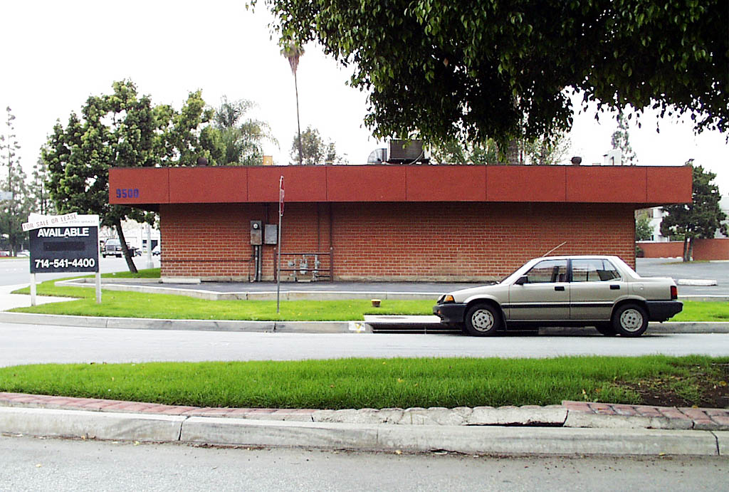 9500-9520 Norwalk Blvd, Santa Fe Springs, CA à louer Photo principale- Image 1 de 5