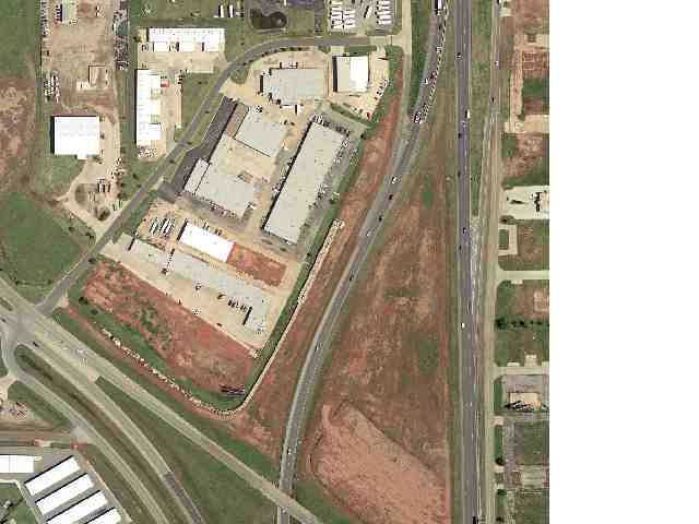 2600-2618 N Moore Ave, Oklahoma City, OK for lease - Building Photo - Image 3 of 6