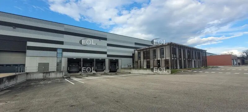 Industrial in Bourg-en-Bresse for lease - Building Photo - Image 1 of 11
