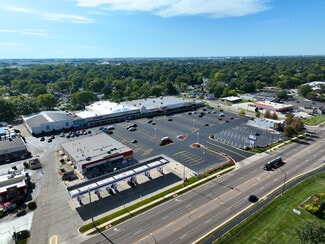 Plus de détails pour 1680-1730 Sycamore Rd, Dekalb, IL - Bureau/Commerce de détail, Commerce de détail à louer