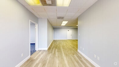 7041 Grand National Dr, Orlando, FL à louer Numérisation 3D de Matterport- Image 1 de 4