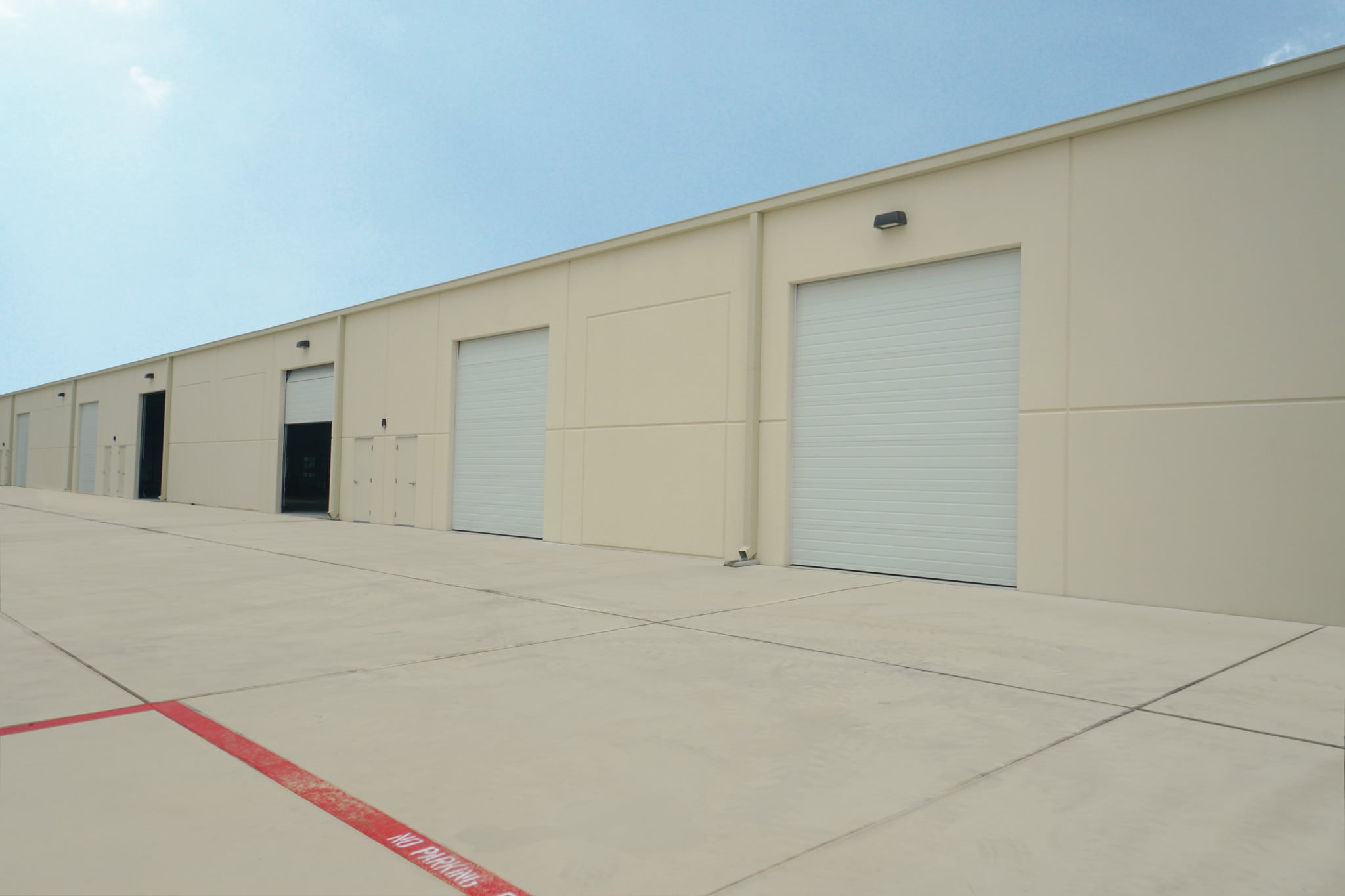 2301 Double Creek Dr, Round Rock, TX à louer Photo du bâtiment- Image 1 de 4