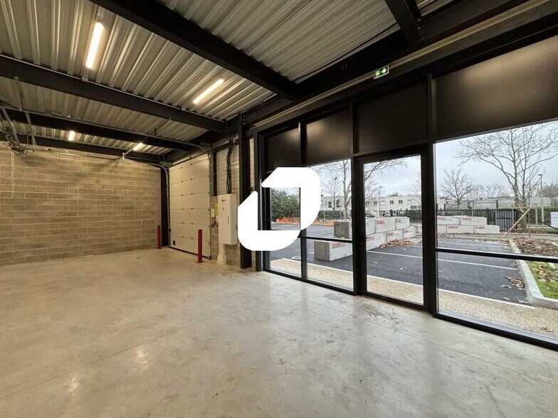Flex dans Bondoufle à louer - Photo du bâtiment - Image 3 de 19