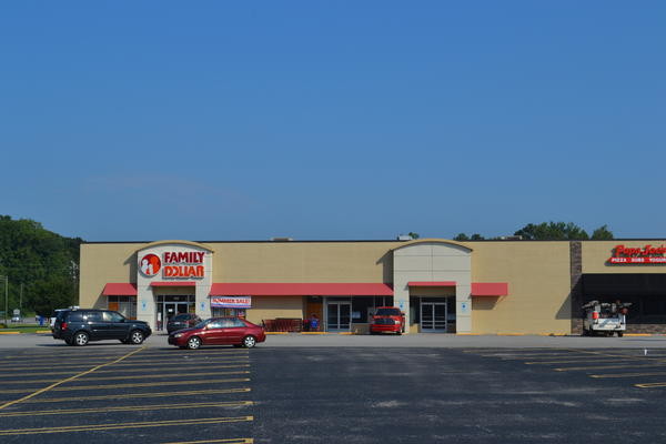 E 921 & 923 E. Caswell St., Wadesboro, NC for lease - Building Photo - Image 1 of 2