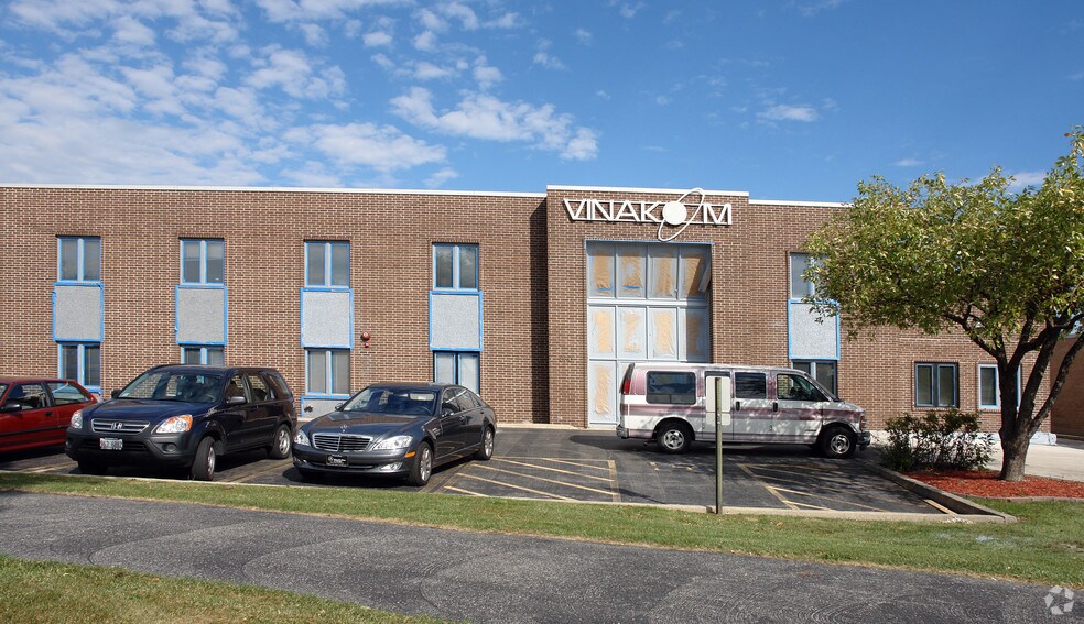 850-860 Remington Rd, Schaumburg, IL à vendre - Photo principale - Image 1 de 3