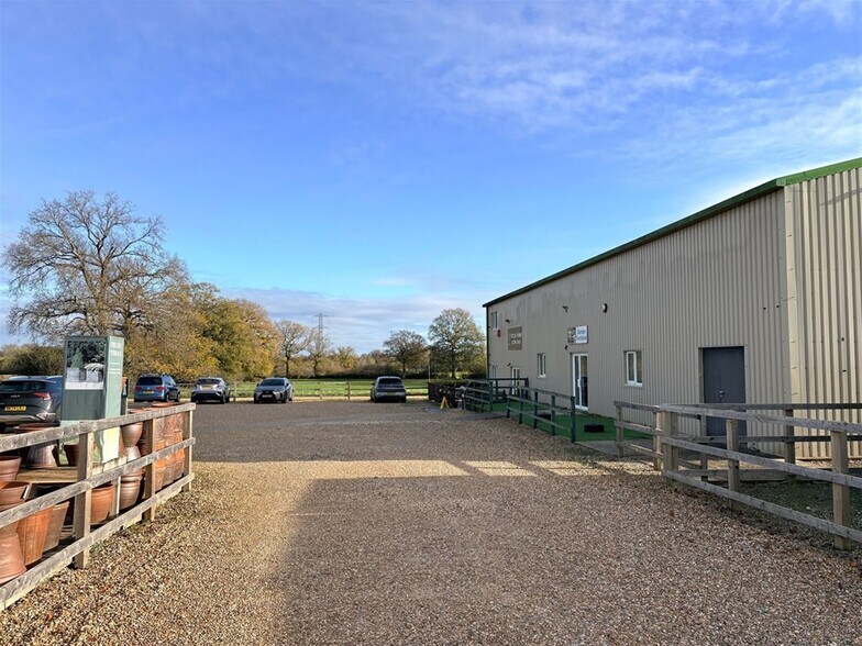 Aldermaston Road, Bramley à louer - Photo du bâtiment - Image 1 de 2