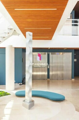 Plus de détails pour Bureau à louer