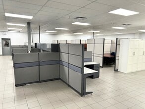 3090 Marentette Av, Windsor, ON à louer Photo intérieure- Image 2 de 12