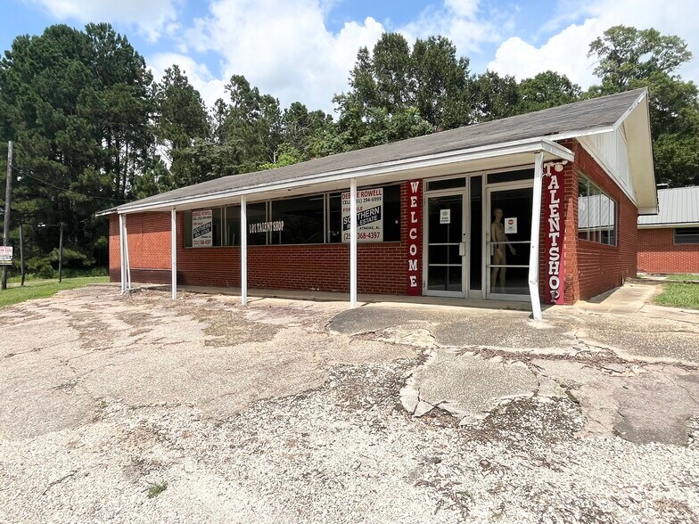 3186 Jack Springs Rd, Atmore, AL for sale - Building Photo - Image 1 of 8
