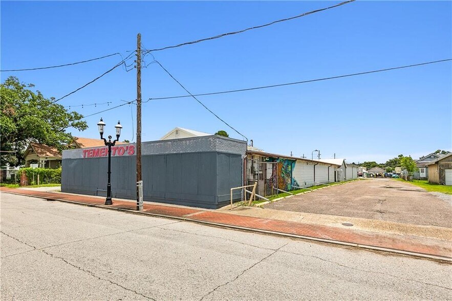 435 Sala Ave, Westwego, LA à vendre - Photo du bâtiment - Image 3 de 28