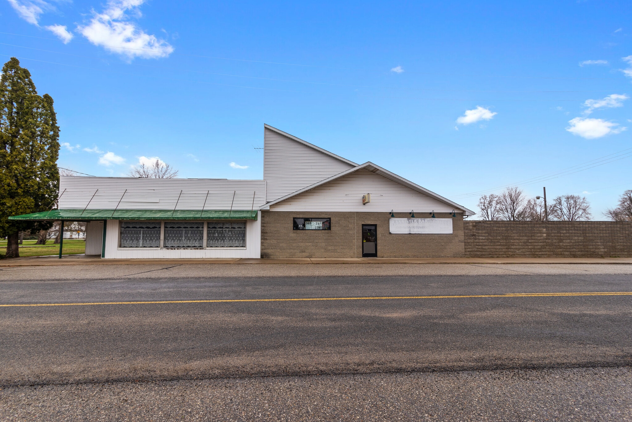 219 E Main St, Bannister, MI for sale Primary Photo- Image 1 of 34