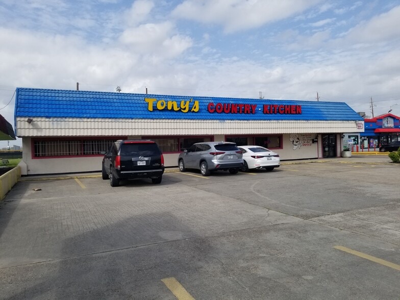 1911 Aldine Bender Rd, Houston, TX for sale - Building Photo - Image 1 of 12