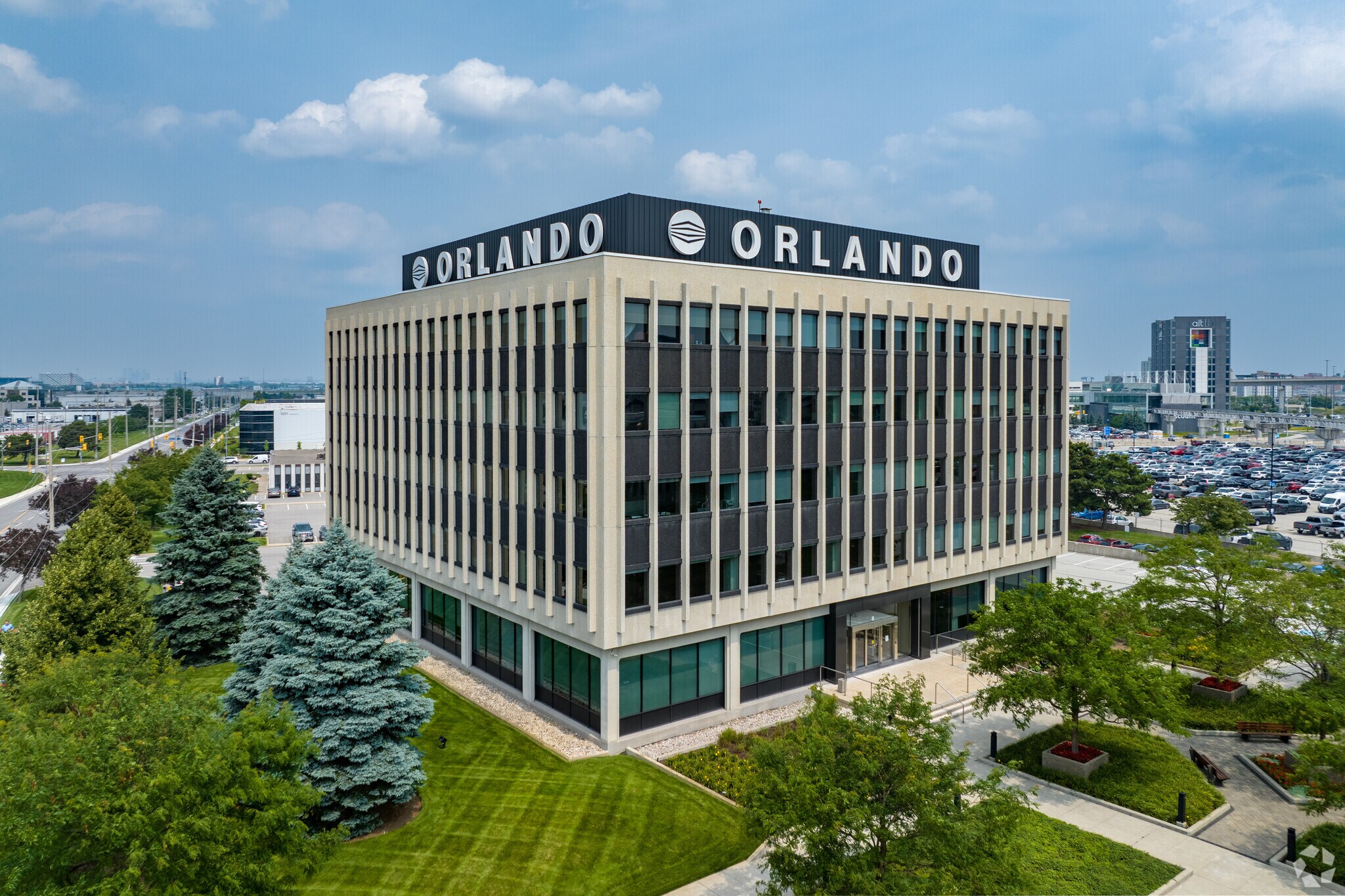 6205 Airport Rd, Mississauga, ON à vendre Photo principale- Image 1 de 1