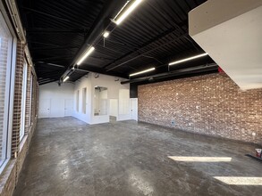 2230 Lithonia Industrial Blvd, Lithonia, GA for sale Interior Photo- Image 2 of 5