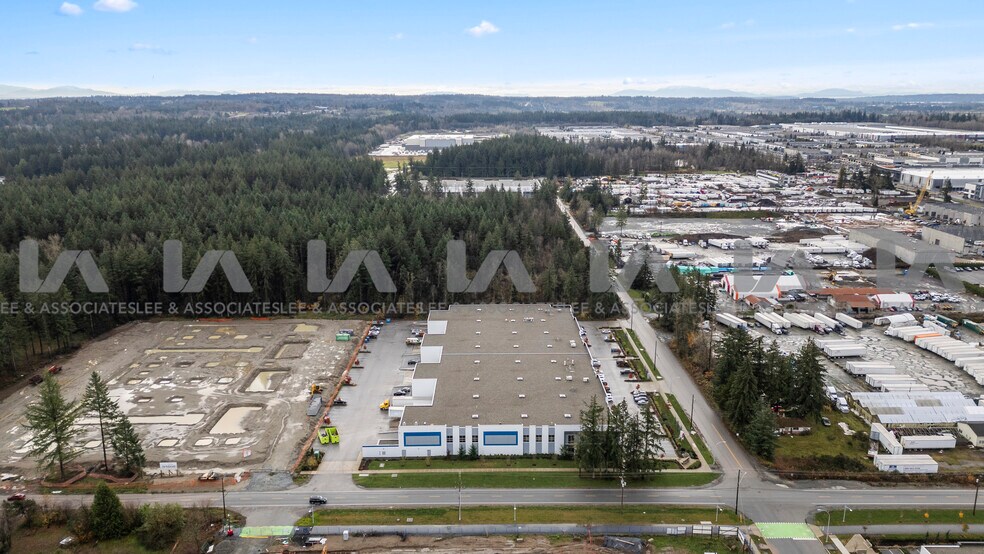 3170 194 St, Surrey, BC à vendre - Photo du bâtiment - Image 3 de 14