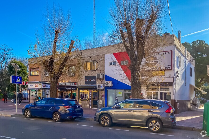 Avenida Reyes Católicos, 23, Alcalá de Henares, Madrid à vendre - Photo du bâtiment - Image 3 de 3