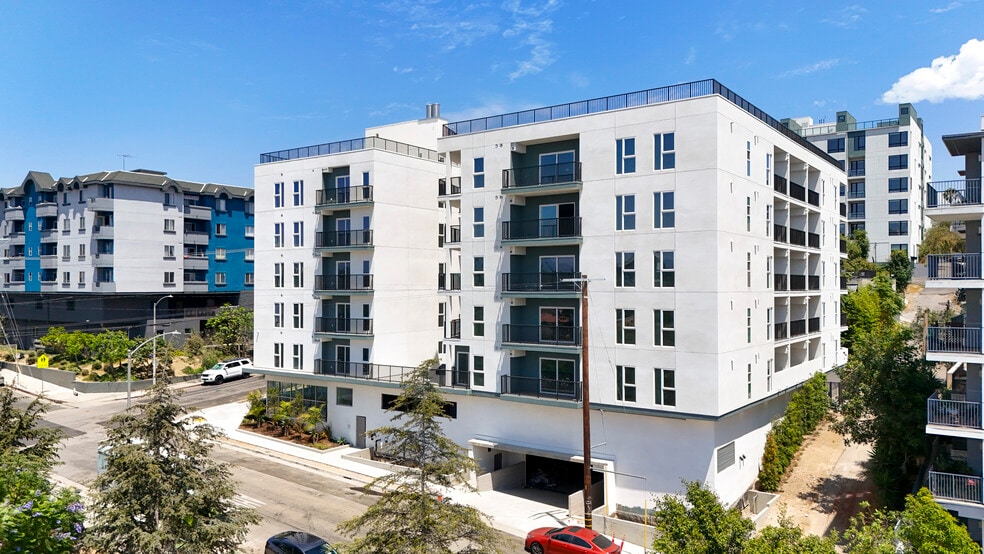 1350 W Court St, Los Angeles, CA for sale - Building Photo - Image 3 of 15