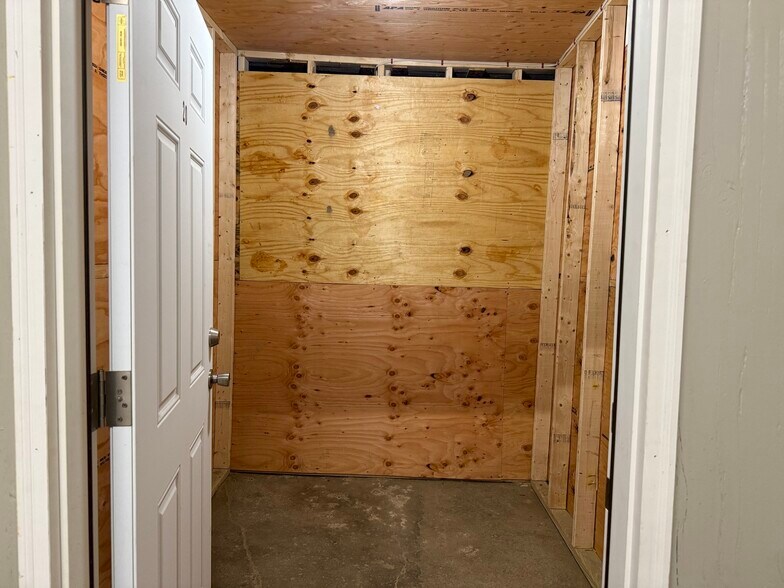 87 Tremont st, New Bedford, MA à vendre - Photo intérieure - Image 3 de 12