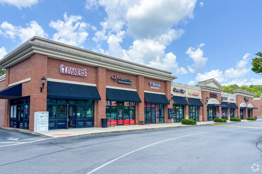 6768 Hickory Flat Hwy, Canton, GA for lease - Primary Photo - Image 1 of 1