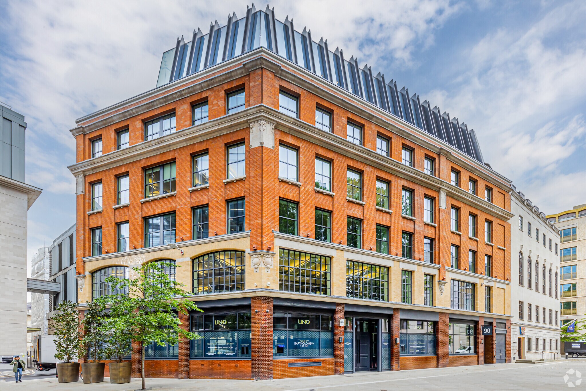 90 Bartholomew Clos, Londres à louer Photo principale- Image 1 de 15