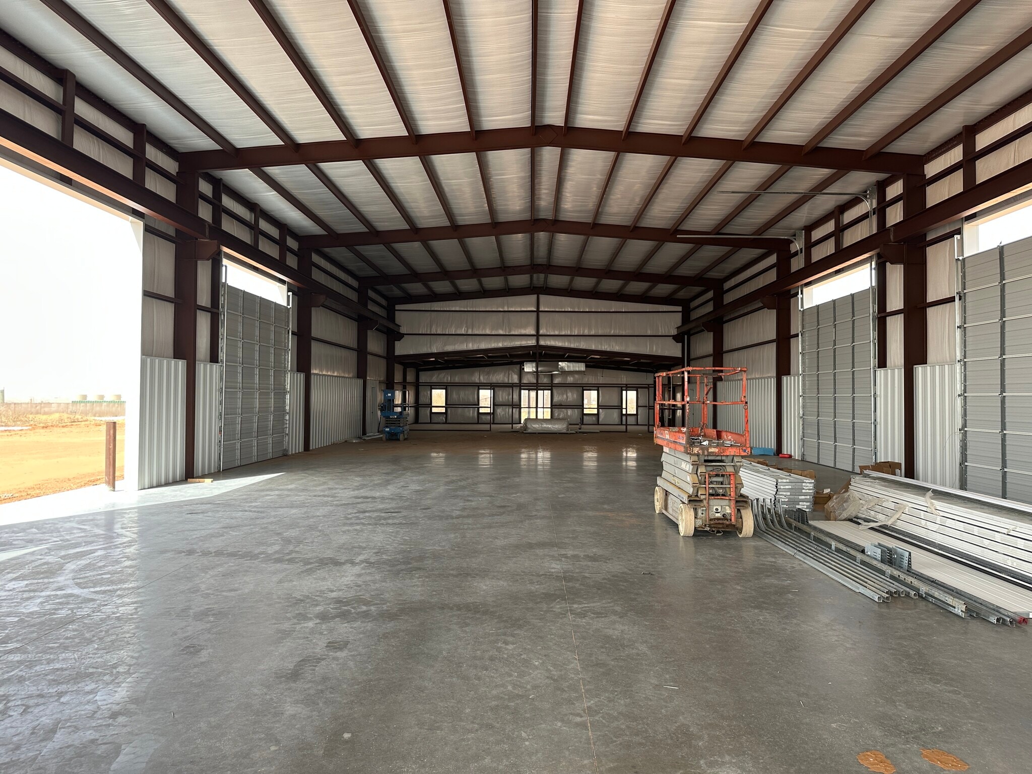 2408 E County Road 130, Midland, TX à vendre Photo intérieure- Image 1 de 3