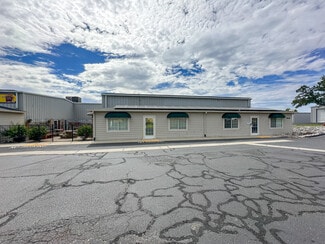 Plus de détails pour 8938 Airport Rd, Redding, CA - Local d'activités à louer