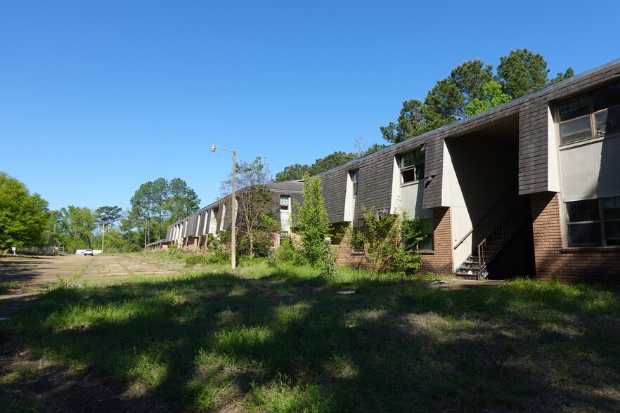 285 Nelson Dr, Hazlehurst, MS à vendre - Photo du bâtiment - Image 2 de 18
