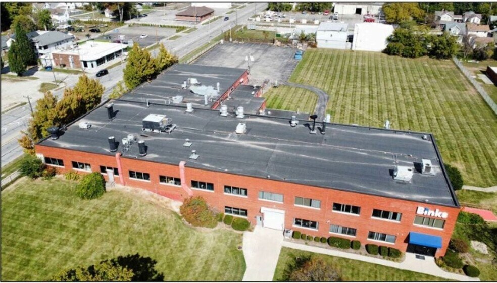 320 Phillips Ave, Toledo, OH à vendre - Photo du bâtiment - Image 2 de 15