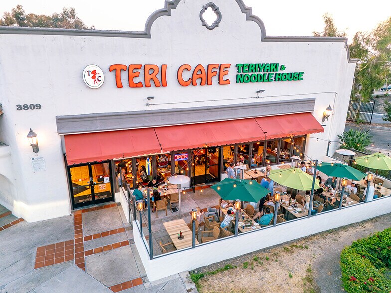 3807-3845 Plaza Dr, Oceanside, CA à louer - Photo du bâtiment - Image 3 de 11