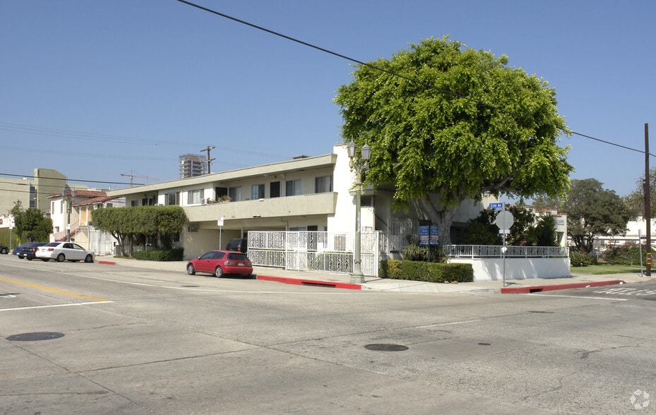 6423 W Lexington Ave, Los Angeles, CA for sale - Building Photo - Image 2 of 2
